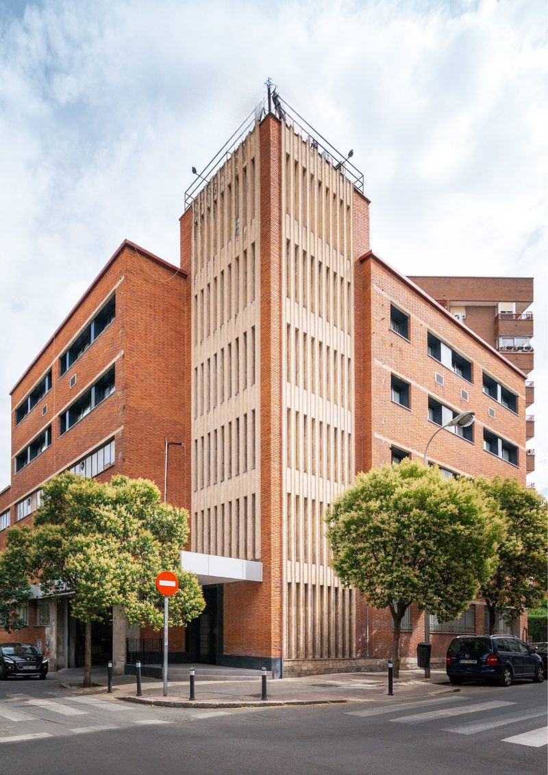 Maestro Alonso 18 building